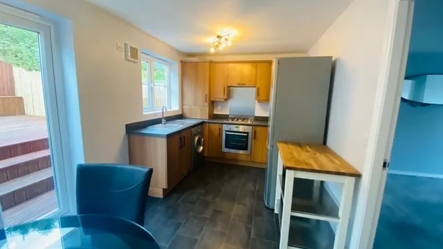 Inchburn Crescent, Penistone, S36, photo 3