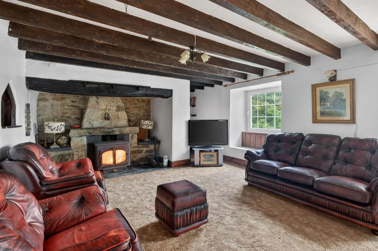 Panteg Cross, Llandysul, SA44, photo 11