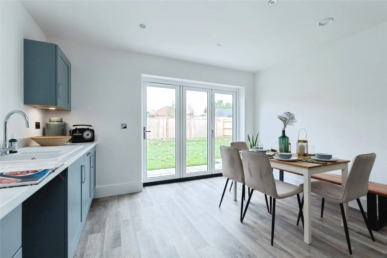 Ringwood Road, Alderholt, SP6, photo 19