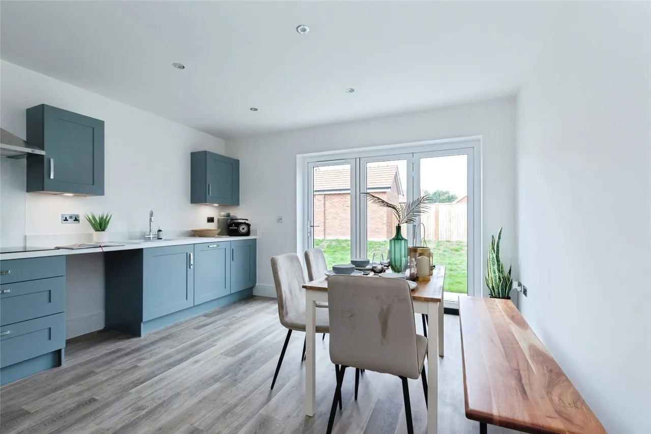 Ringwood Road, Alderholt, SP6, photo 2