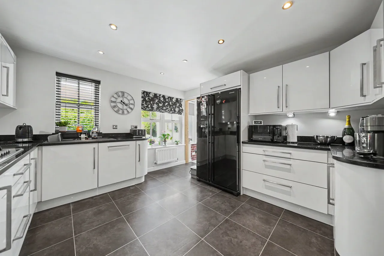 Hatherden Drive, Sutton Coldfield, photo 3