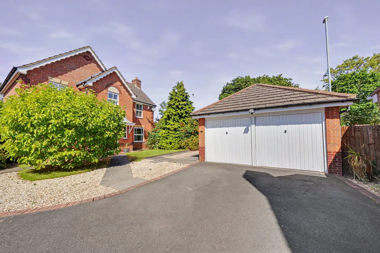 Hatherden Drive, Sutton Coldfield, photo 18