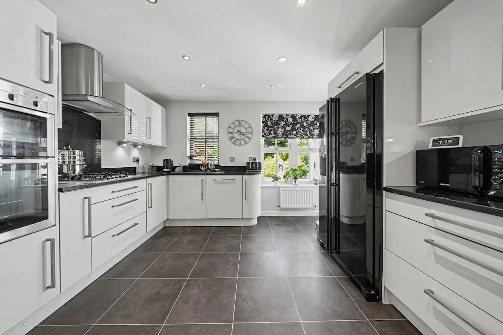 Hatherden Drive, Sutton Coldfield, photo 4