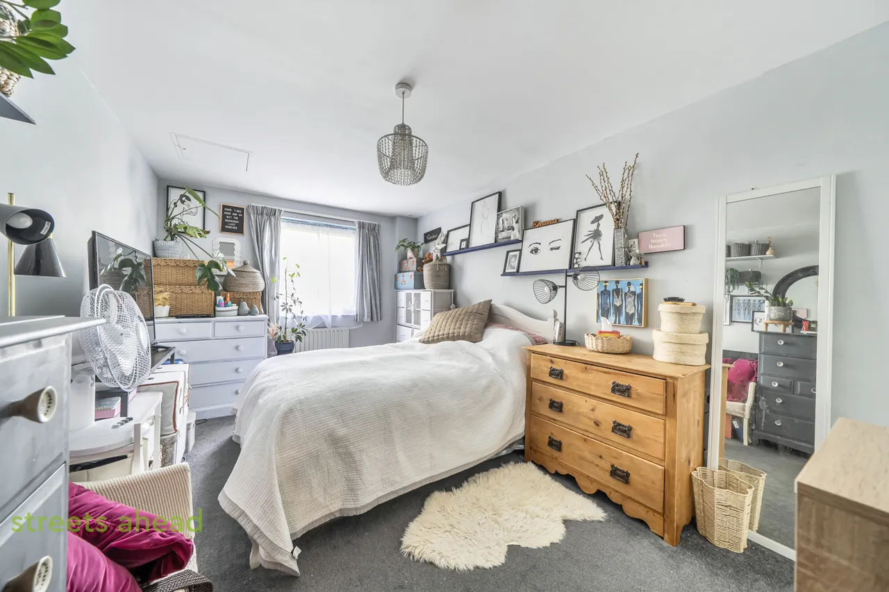 Brighton Road, Purley, CR8, photo 4