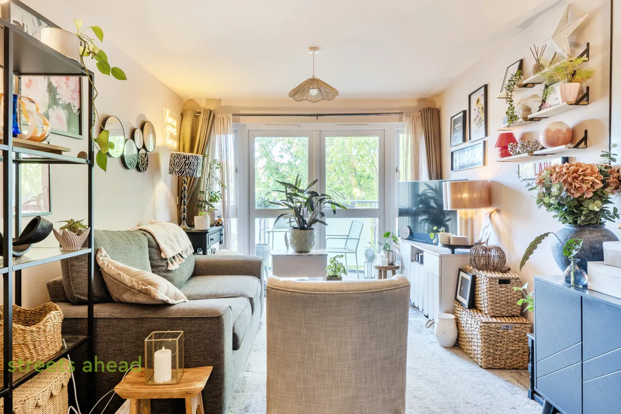 Brighton Road, Purley, CR8, photo 8