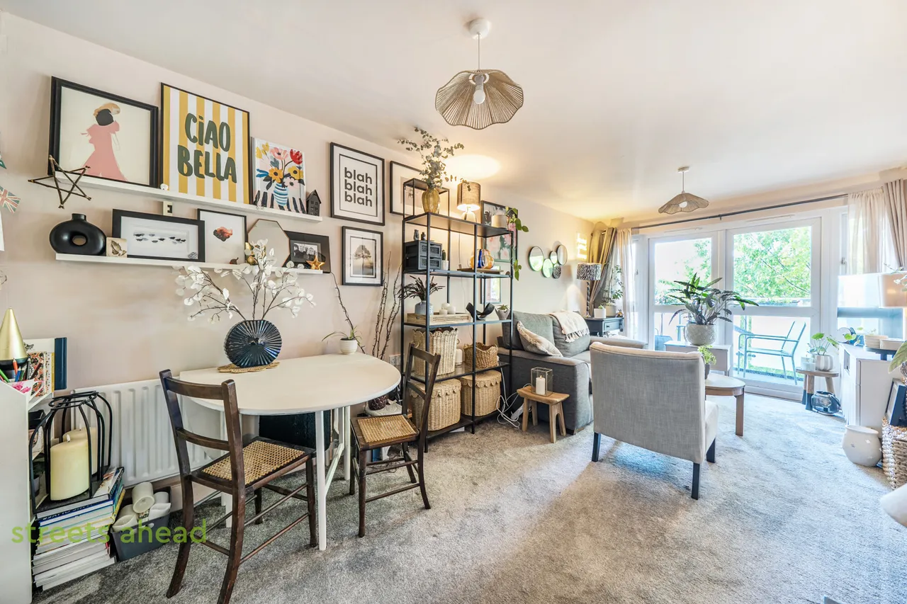 Brighton Road, Purley, CR8, photo 12
