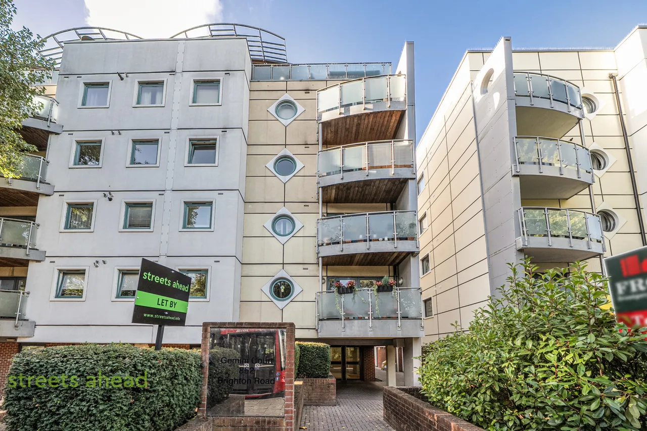 Brighton Road, Purley, CR8, photo 14