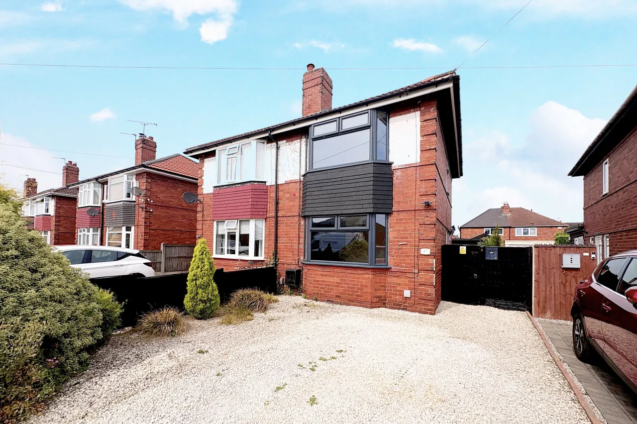 2 bed house to rent — Masefield Road, DONCASTER
