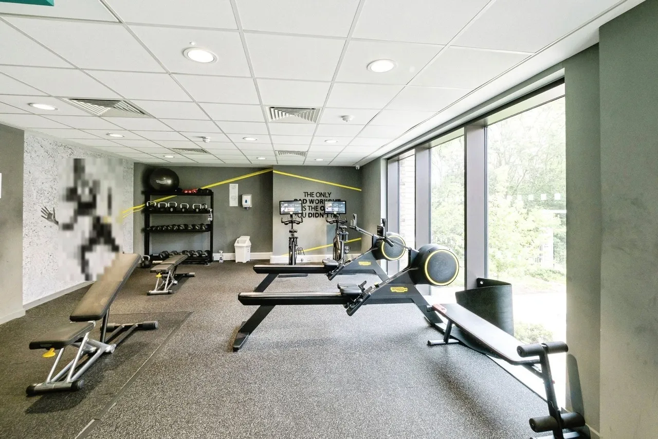 Mahindra Way, Beckton, London, E6, photo 24