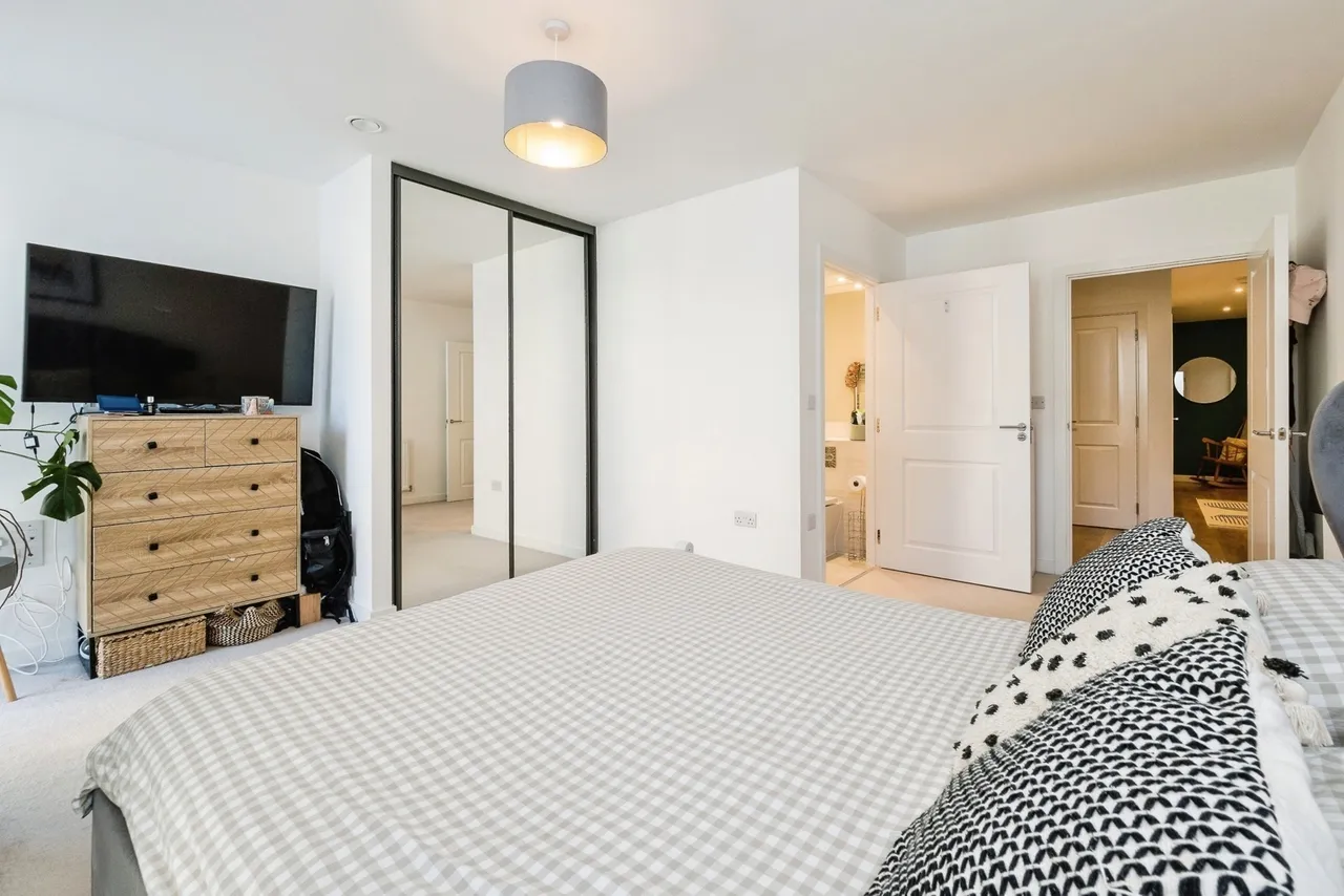 Mahindra Way, Beckton, London, E6, photo 10