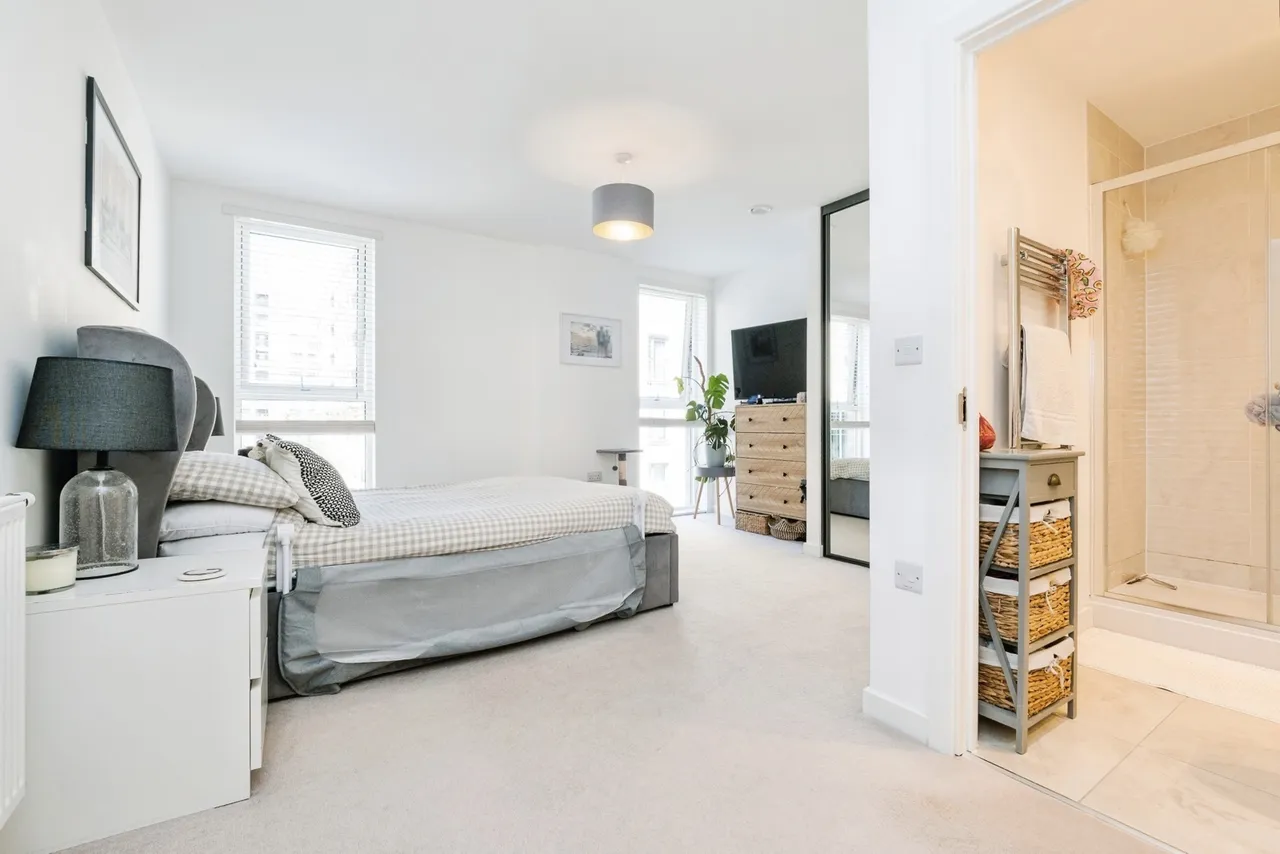 Mahindra Way, Beckton, London, E6, photo 4