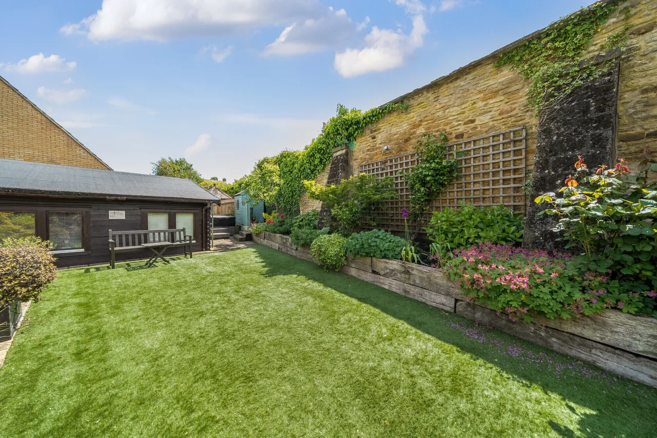 Baker Street, Farthinghoe, NN13, photo 8