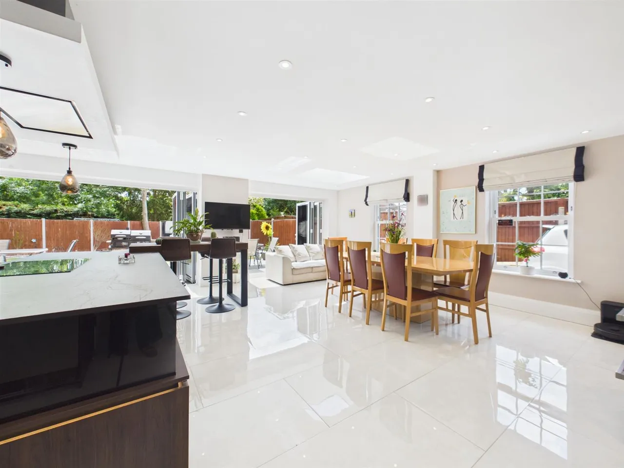 Olivia Gardens, Harefield, Uxbridge, UB9 6QF, photo 4