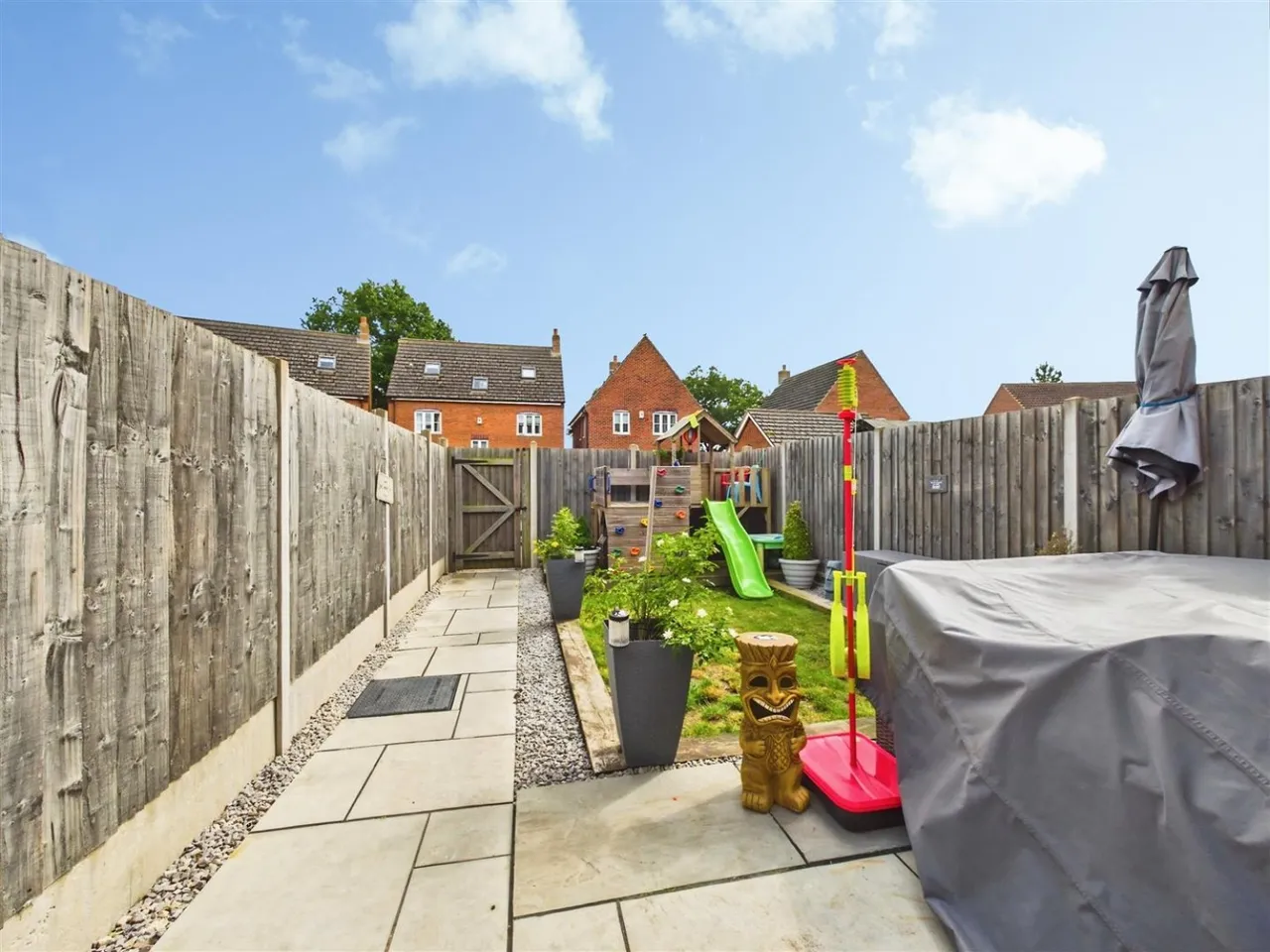 Tall Pines Road, Witham St. Hughs, LN6, photo 16