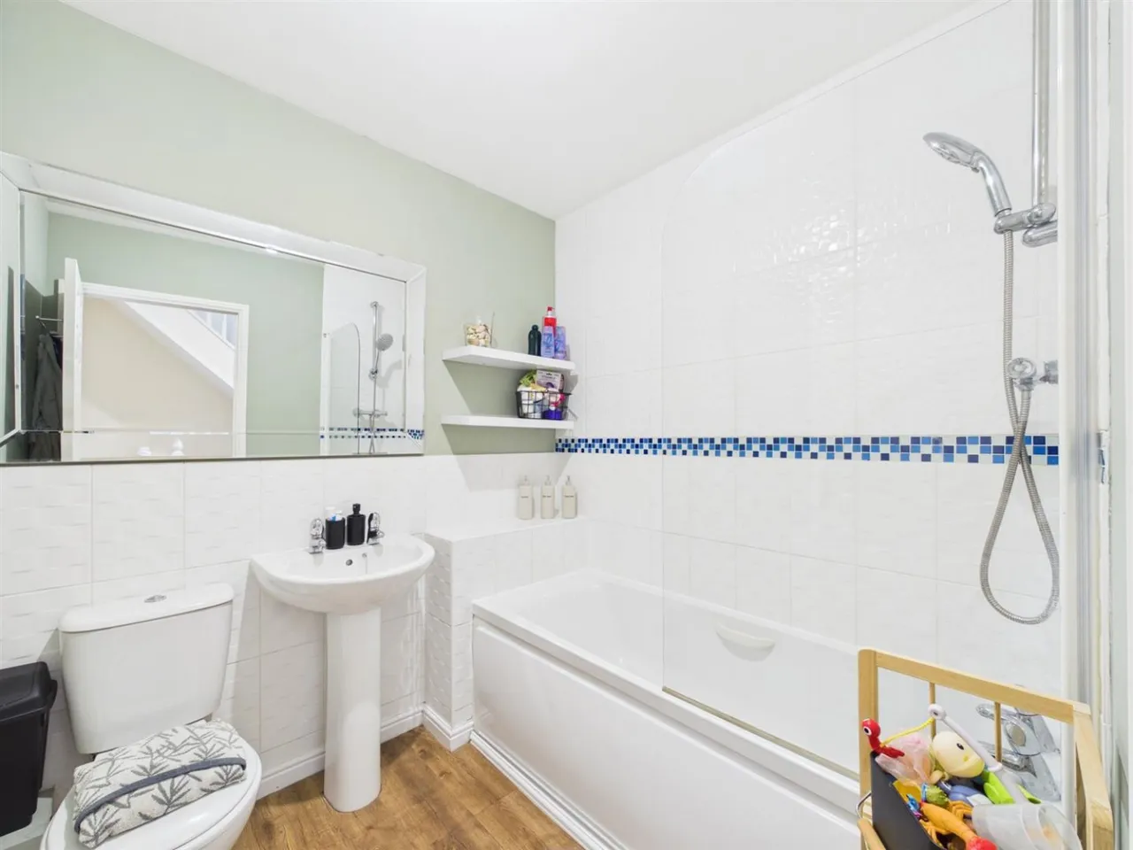 Tall Pines Road, Witham St. Hughs, LN6, photo 9