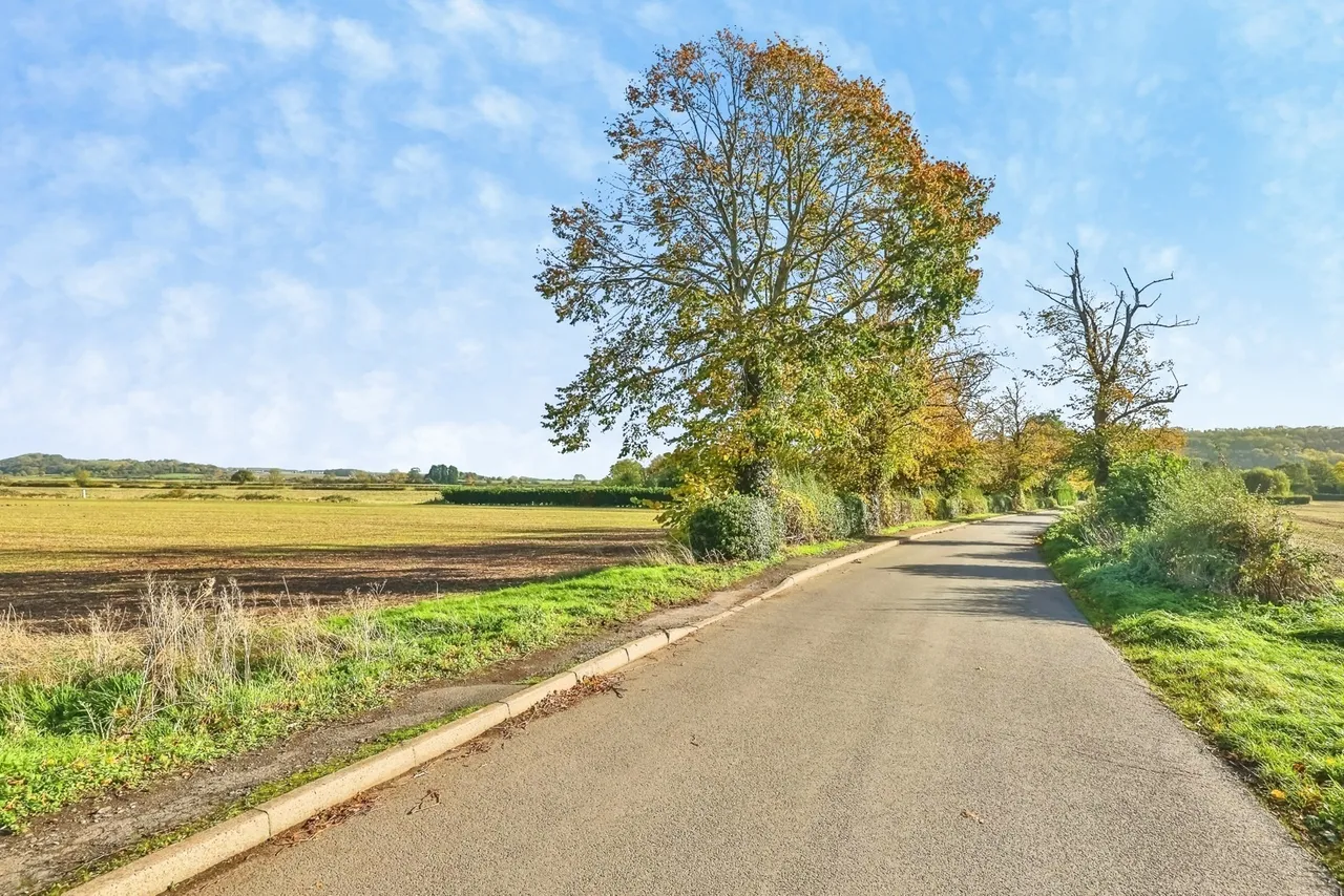 Church Lane, Thrumpton, NG11, photo 4