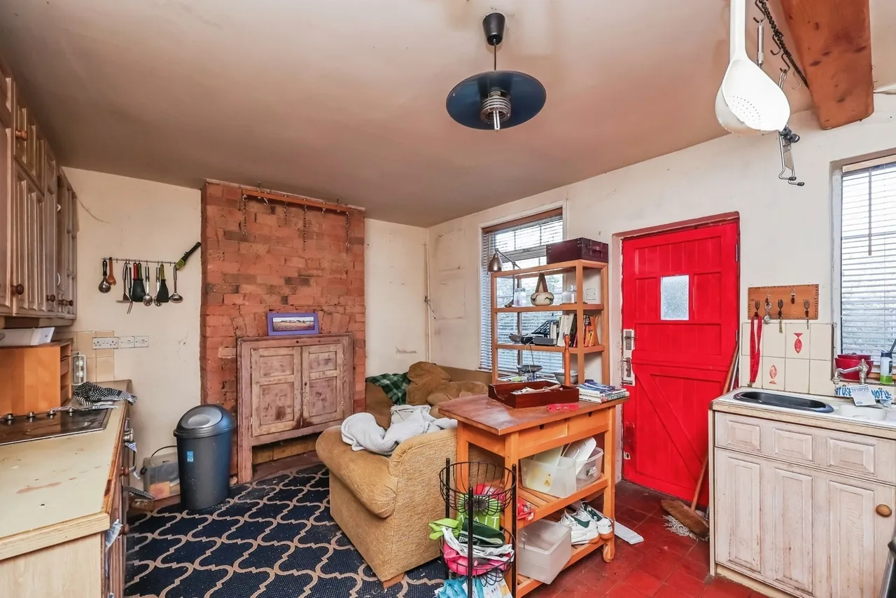 Church Lane, Thrumpton, NG11, photo 6