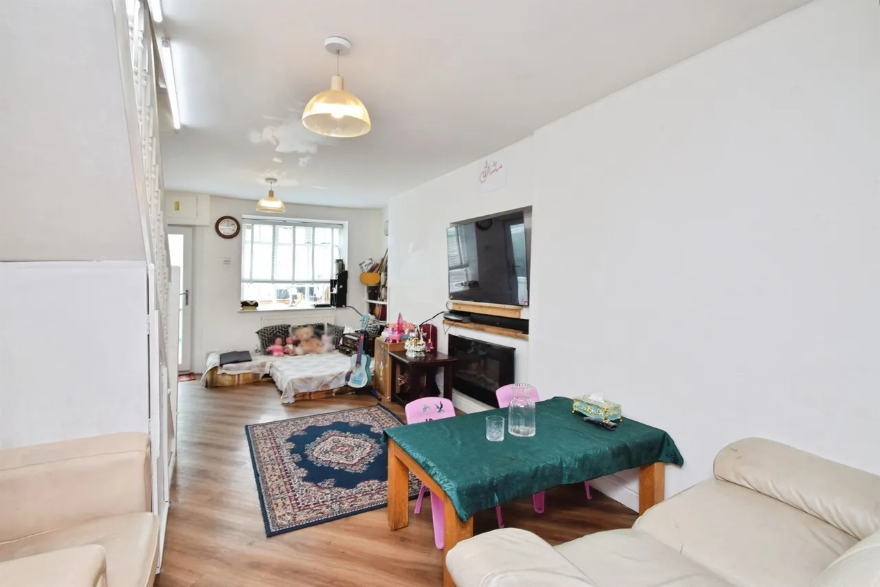 South Street, Bridgend, CF31, photo 9
