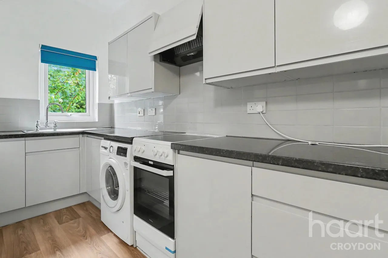 1 bed flat to rent, South Croydon, CR2