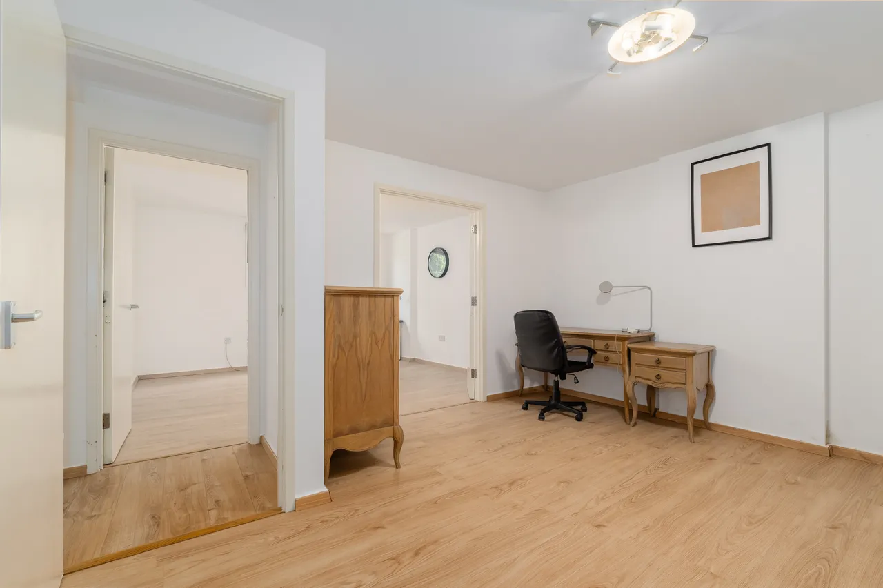Blackwall Way, London, E14, photo 9