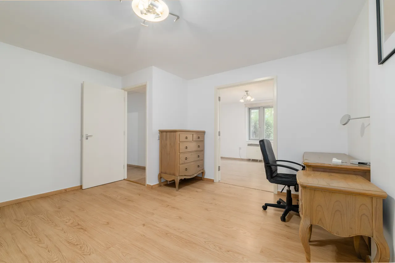 Blackwall Way, London, E14, photo 4