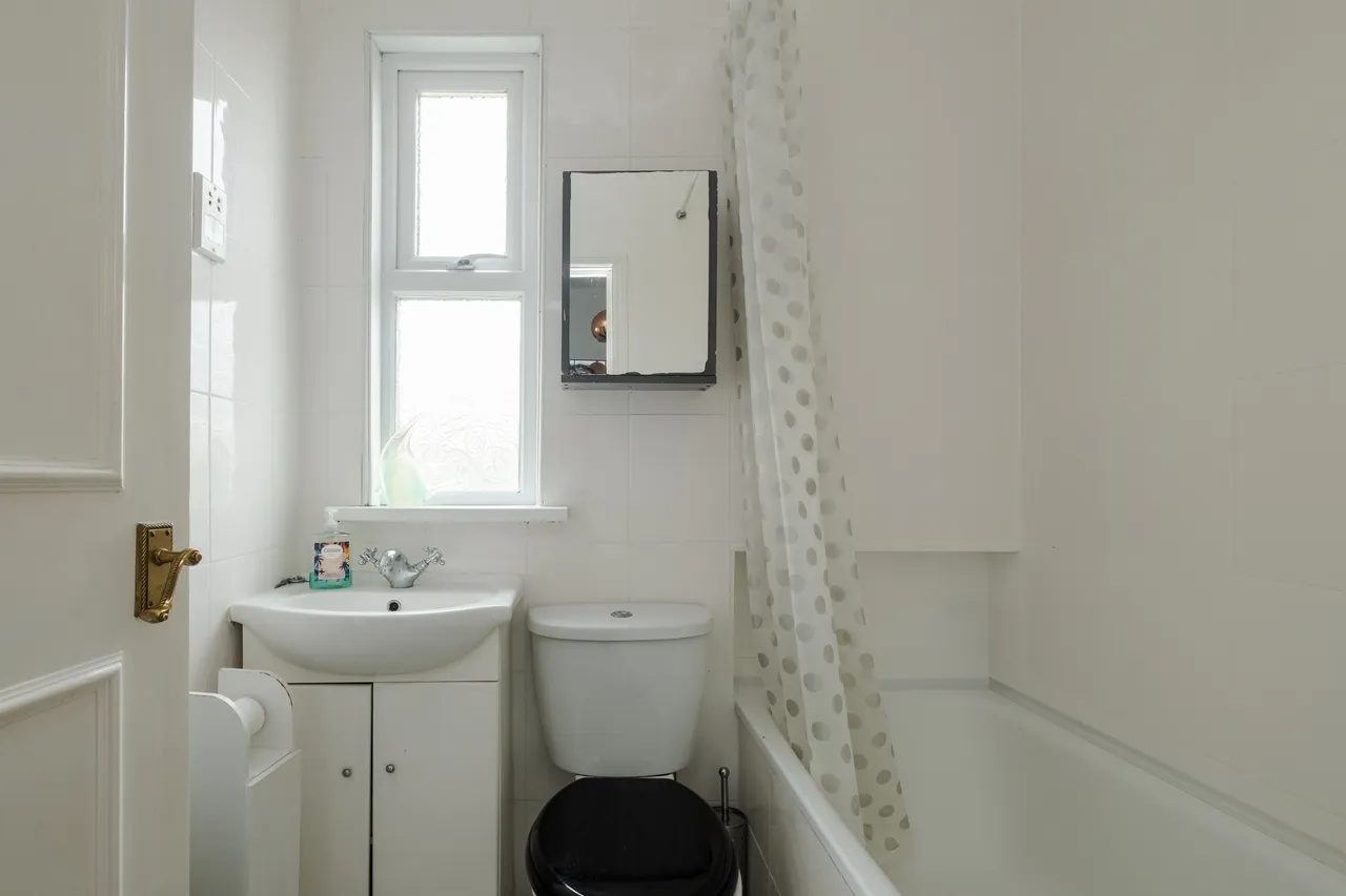 Pembroke Road, London, N10, photo 9