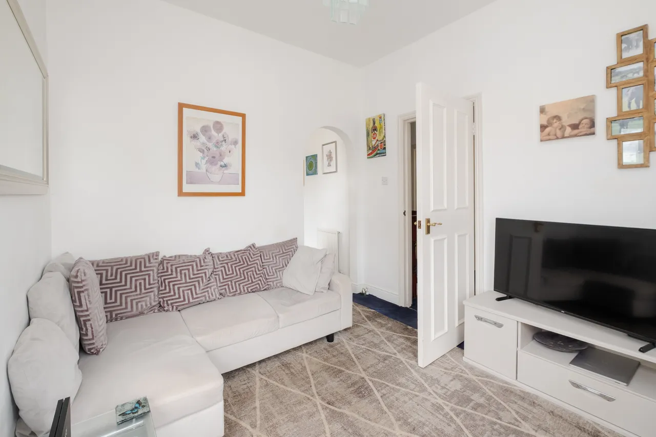 Pembroke Road, London, N10, photo 3