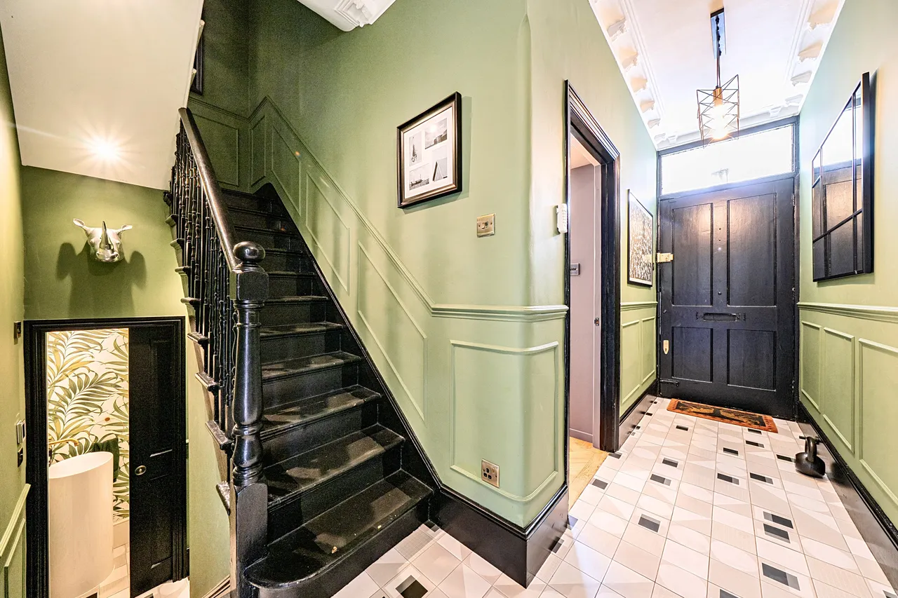 London, SW11, photo 8