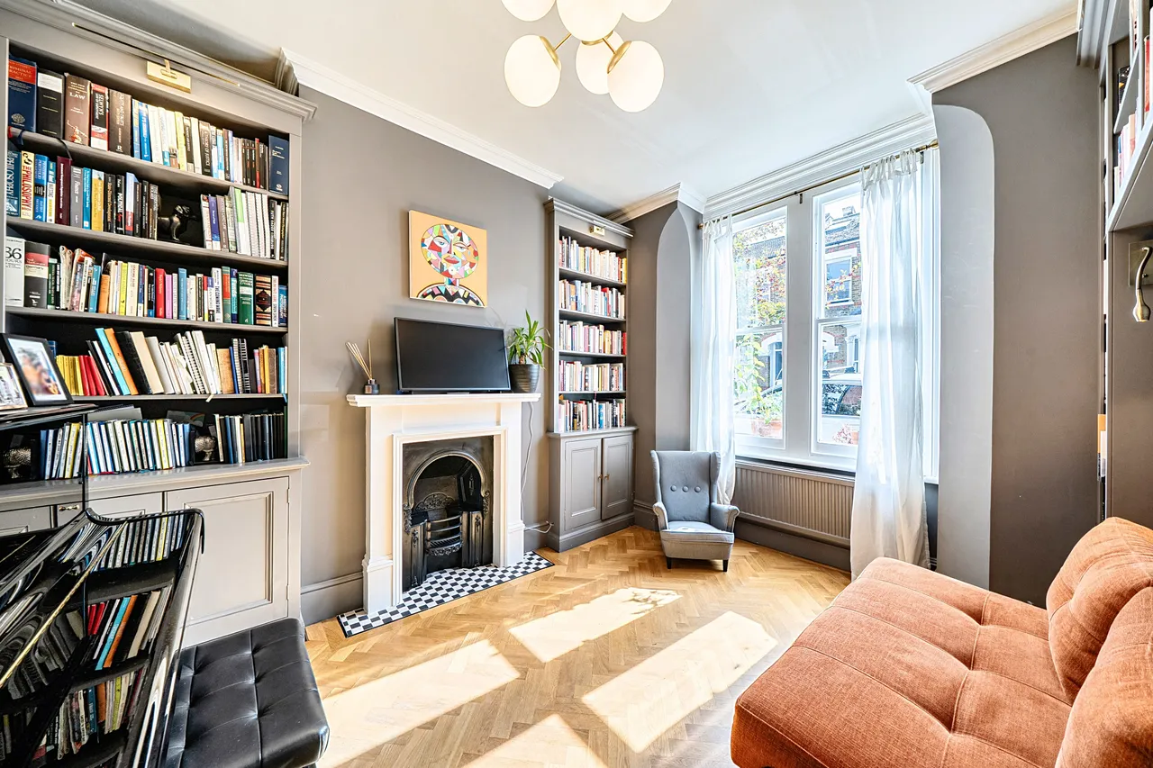 London, SW11, photo 9