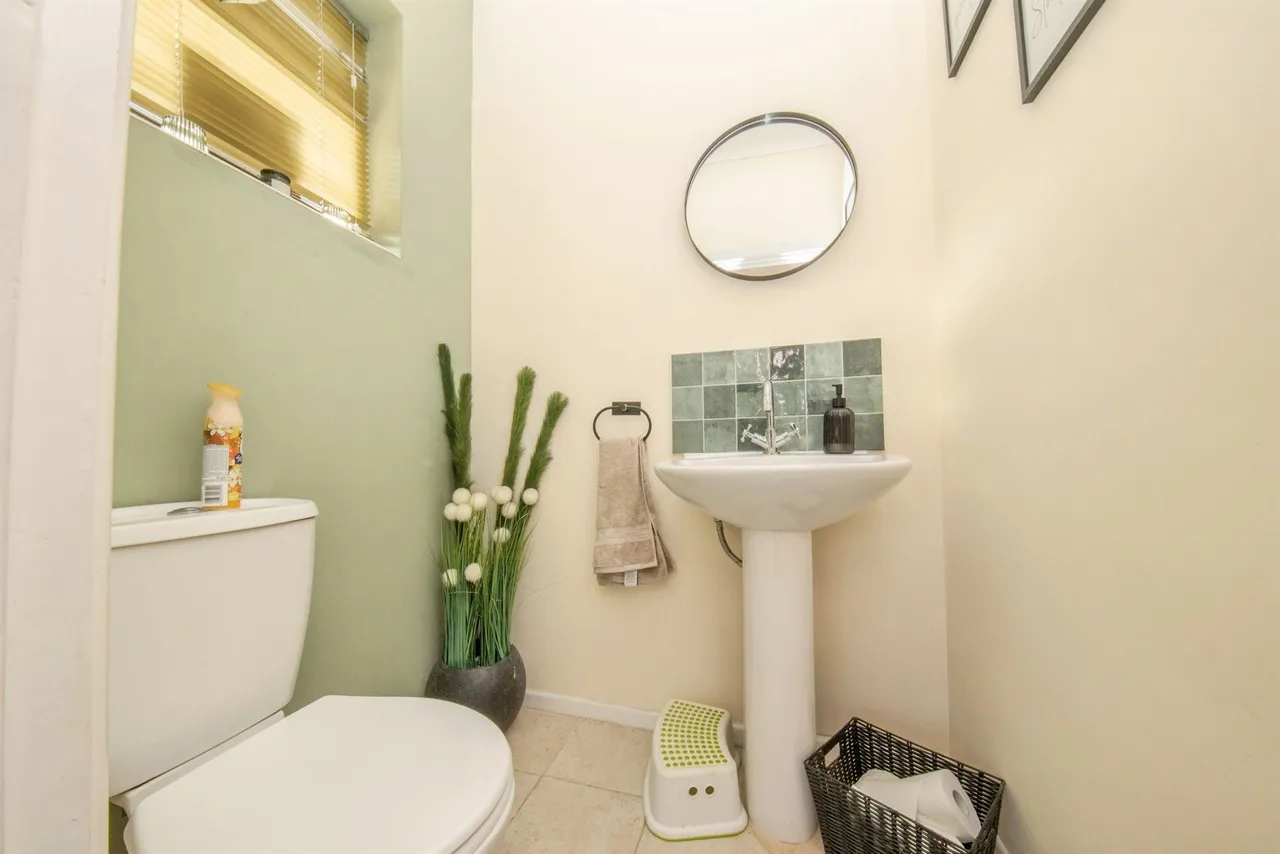Avondale Road, Clacton-On-Sea, CO15, photo 8