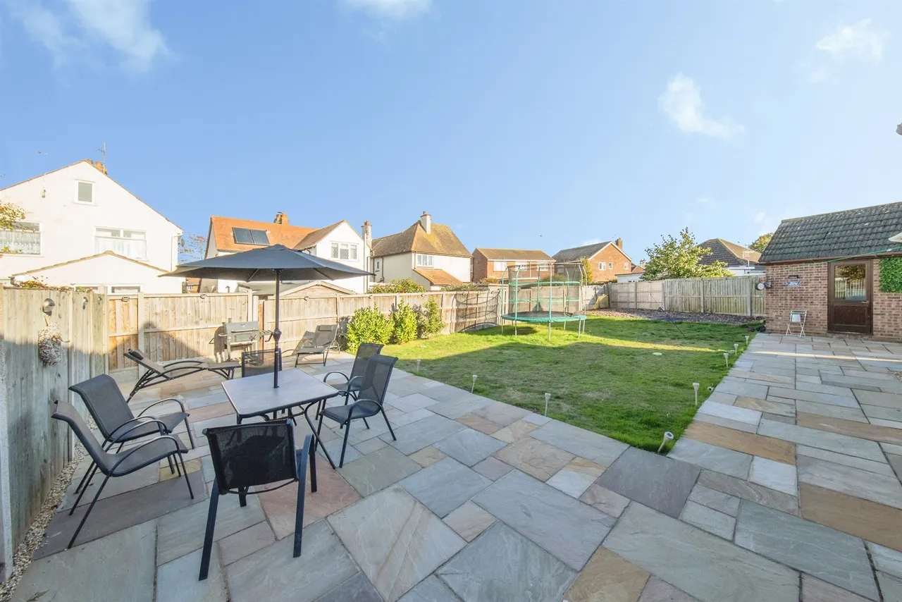 Avondale Road, Clacton-On-Sea, CO15, photo 16
