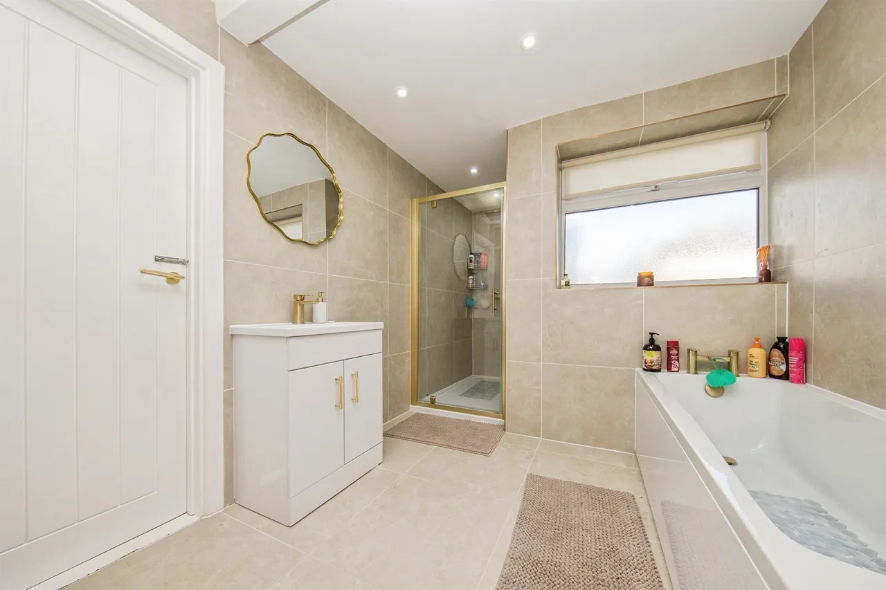 Avondale Road, Clacton-On-Sea, CO15, photo 15