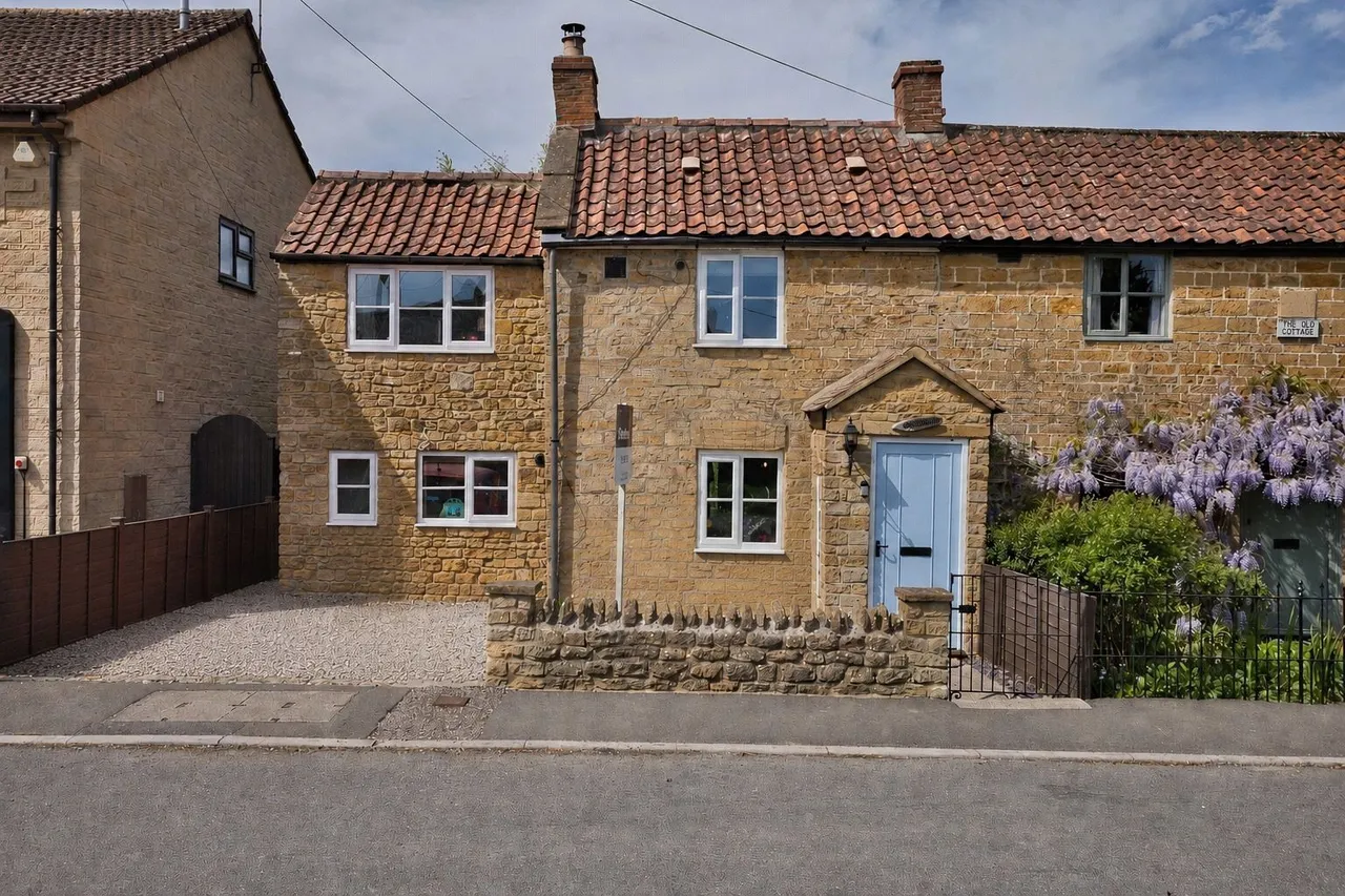 3 bed house for sale, Stapleton Road, Martock, TA12