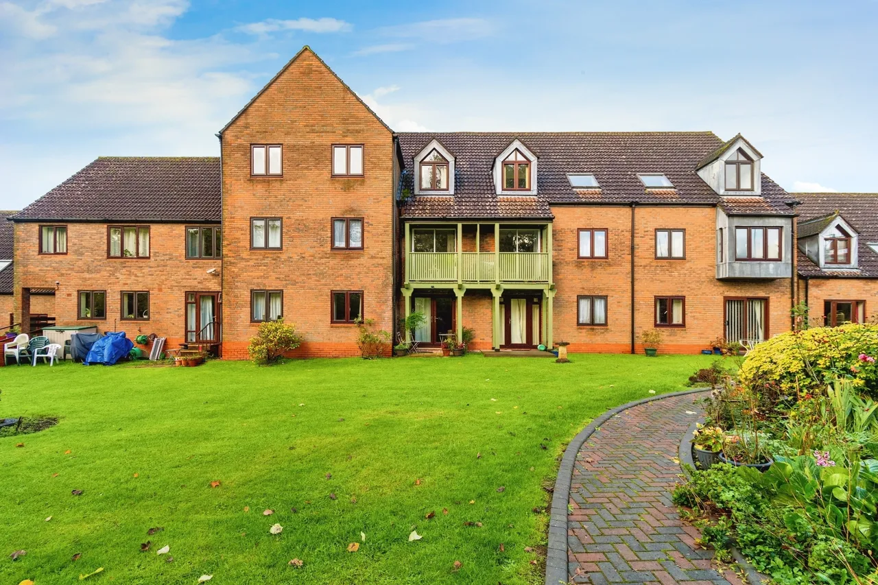 1 bed flat for sale, Gosport Lane, Lyndhurst, SO43