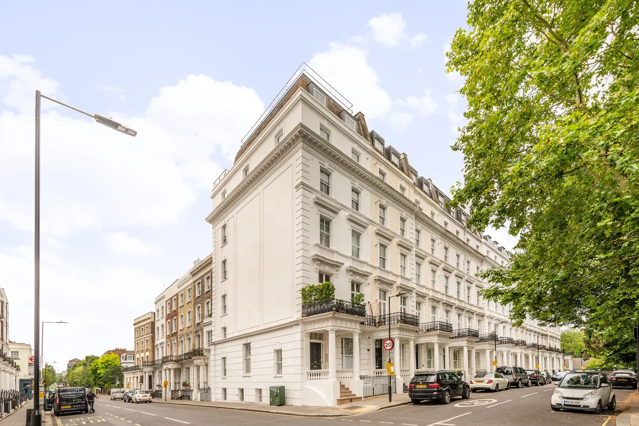 2 bed flat to rent, London, W2