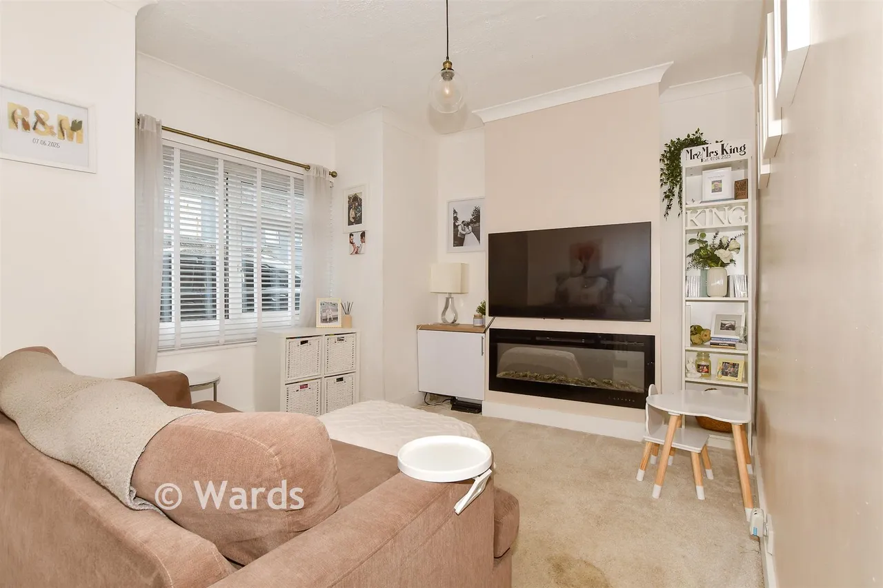 North Road, Queenborough, ME11, photo 4