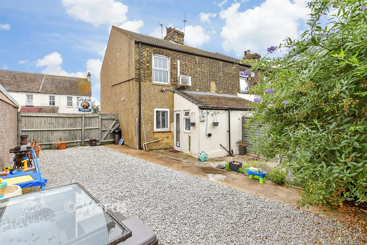North Road, Queenborough, ME11, photo 10