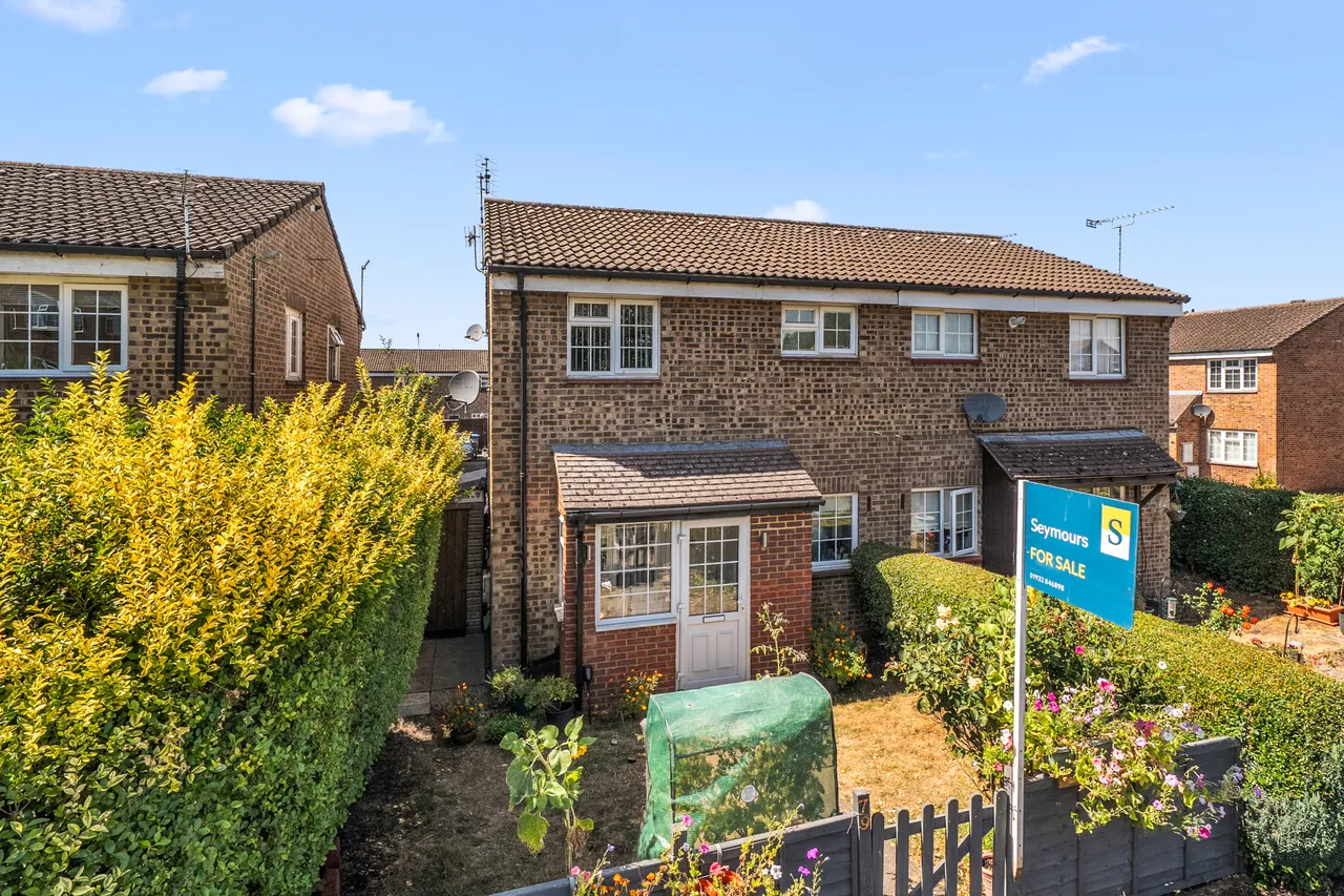 Hazelbank Road, Chertsey, KT16, photo 20
