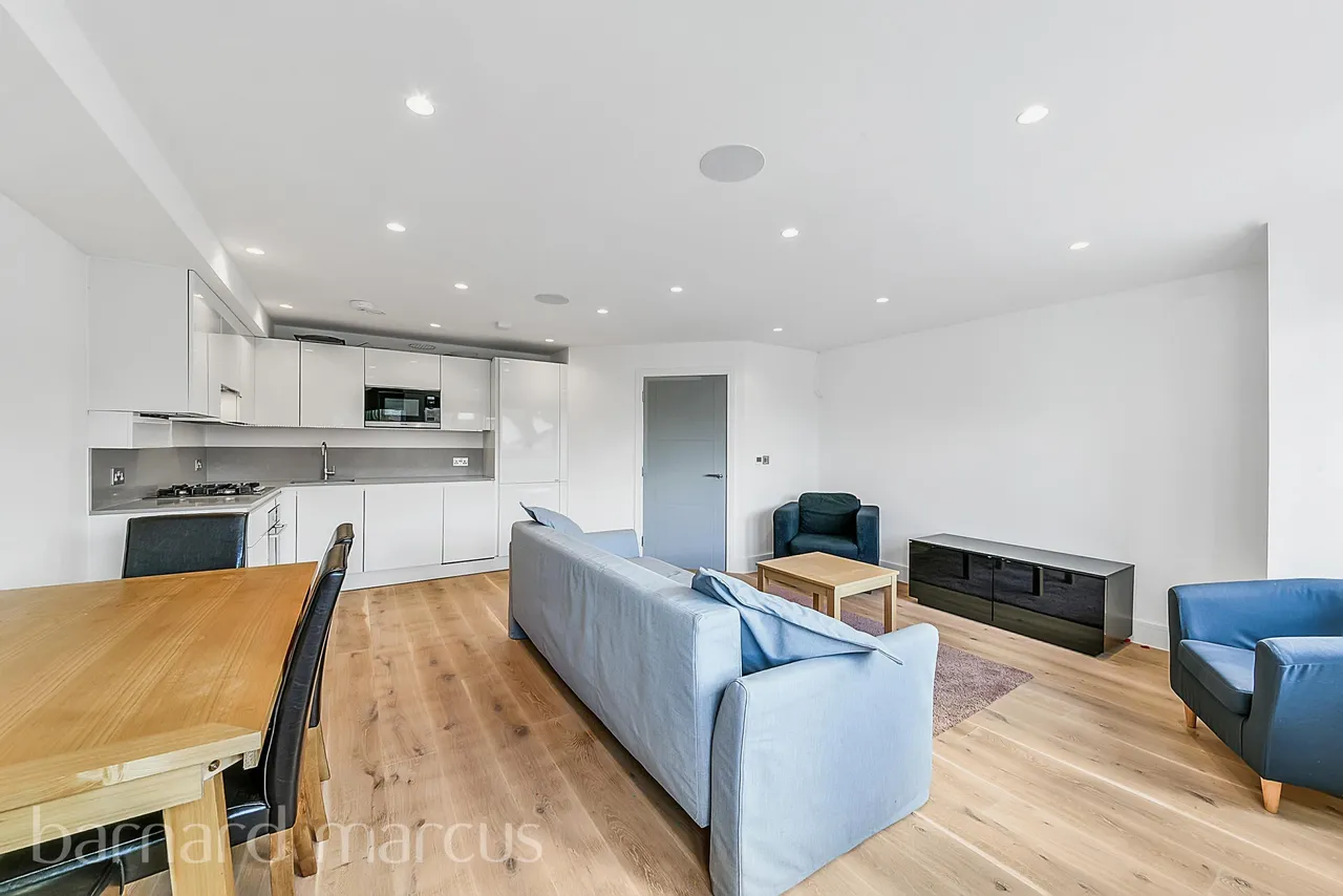 Ealing Green, Ealing, W5, photo 6