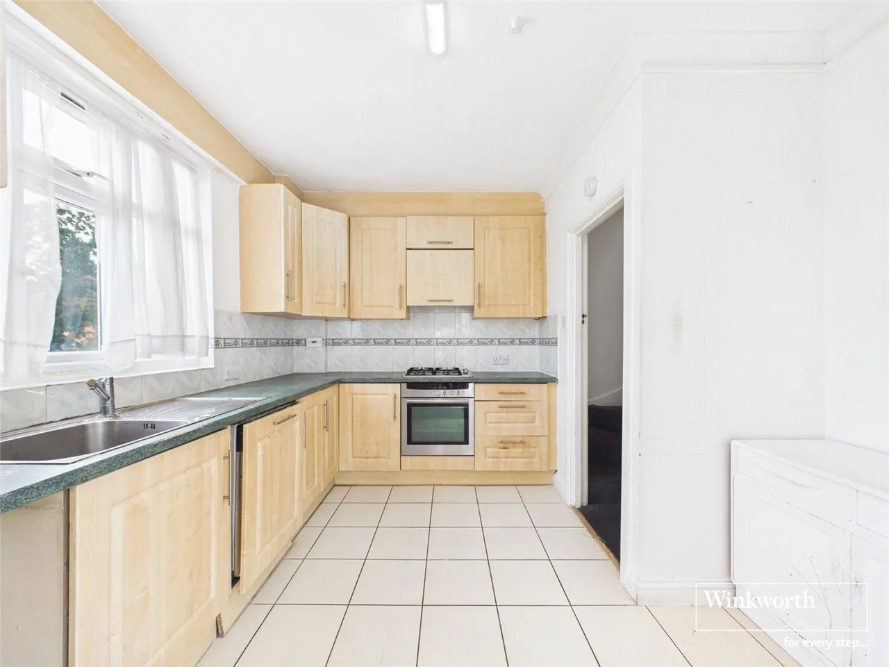 Kenton Road, Harrow, HA3, photo 4