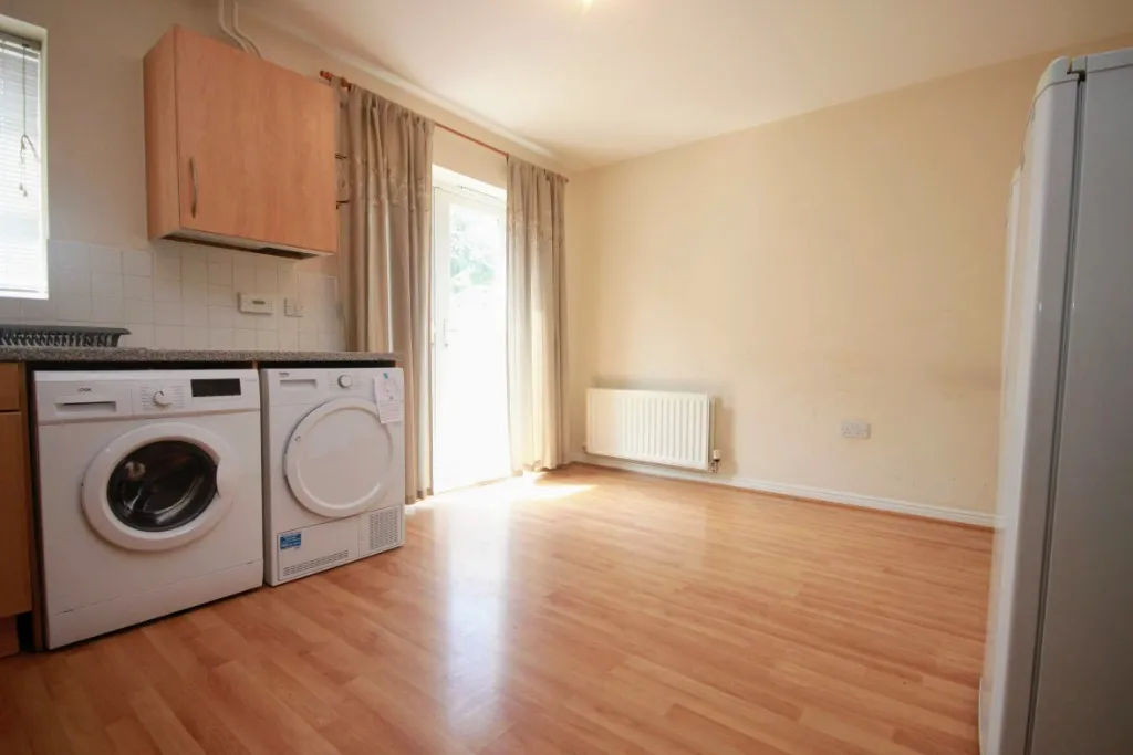 Harescombe Drive, GRH (Gloucestershire Royal Hospital), Gloucester, GL1, photo 3