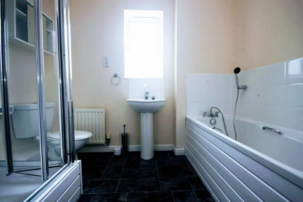 Harescombe Drive, GRH (Gloucestershire Royal Hospital), Gloucester, GL1, photo 10