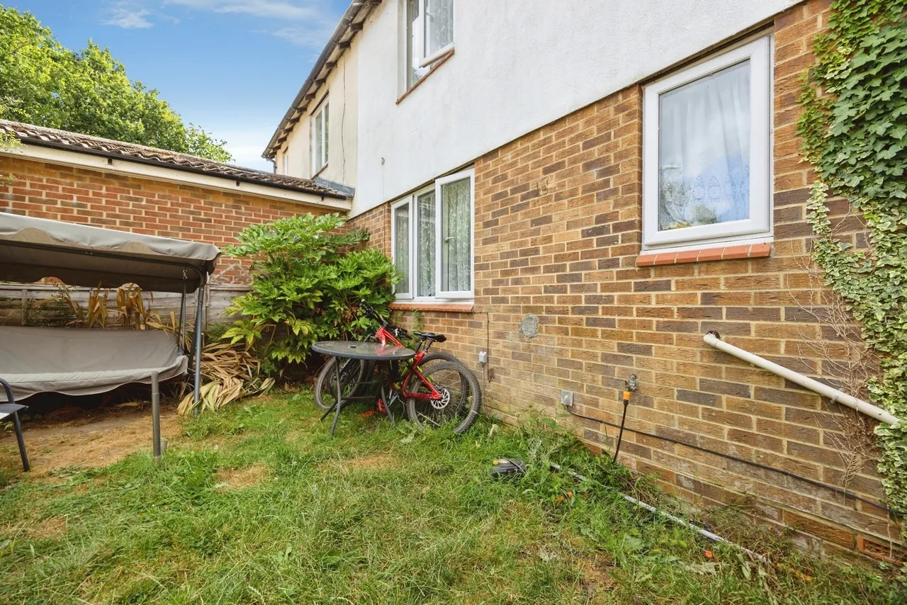 Grafton Close, Bordon, GU35, photo 20