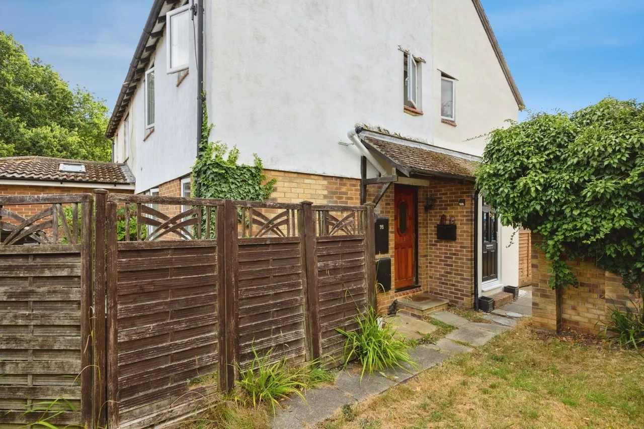 Grafton Close, Bordon, GU35, photo 14