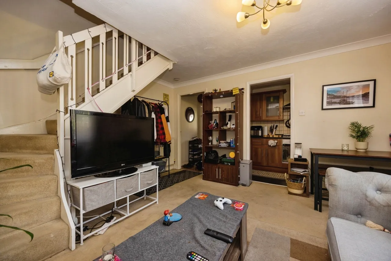 Grafton Close, Bordon, GU35, photo 15