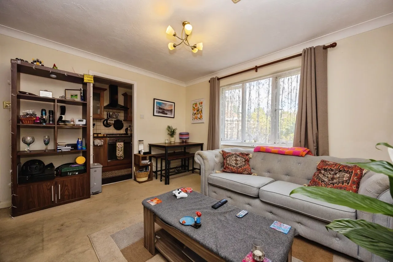 Grafton Close, Bordon, GU35, photo 5