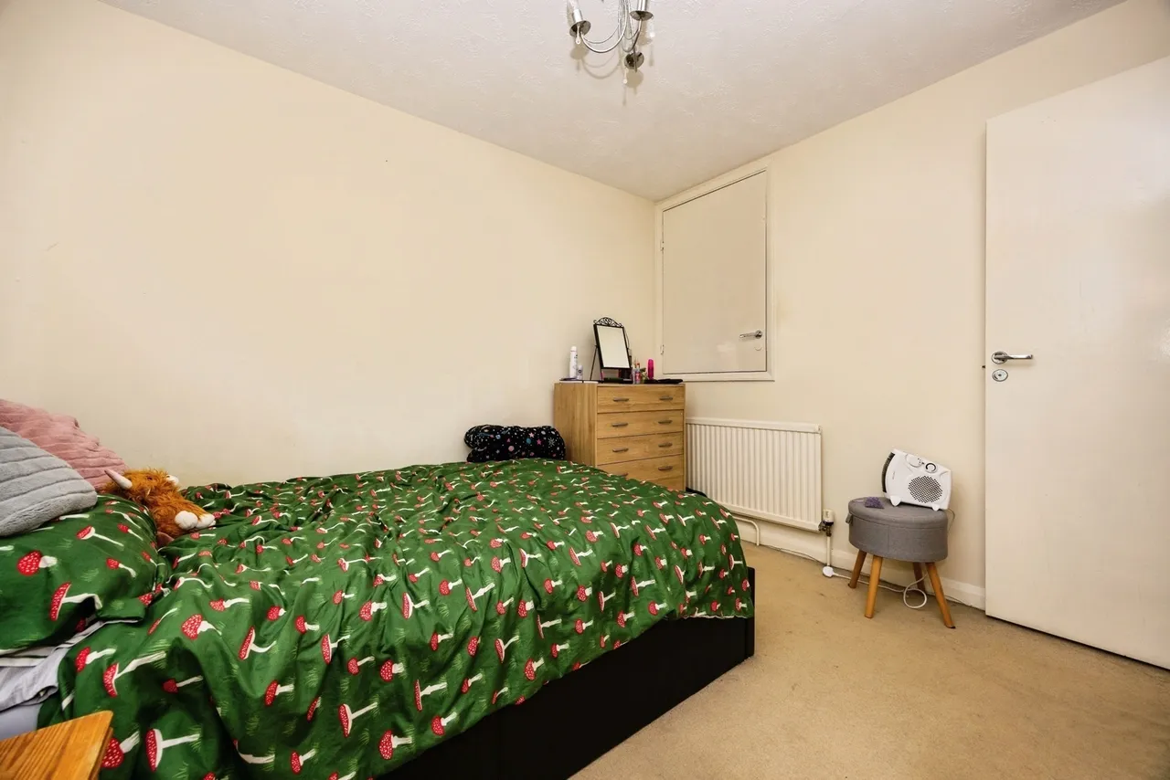 Grafton Close, Bordon, GU35, photo 18