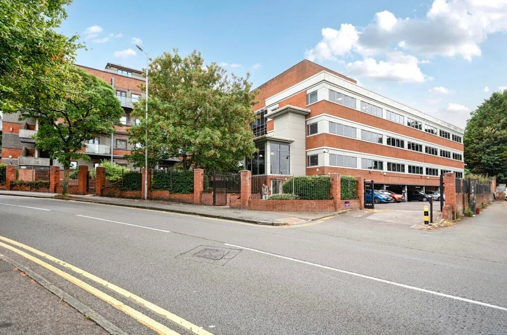 Victoria Road, Swindon, SN1, photo 14