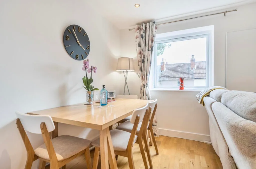 Victoria Road, Swindon, SN1, photo 12