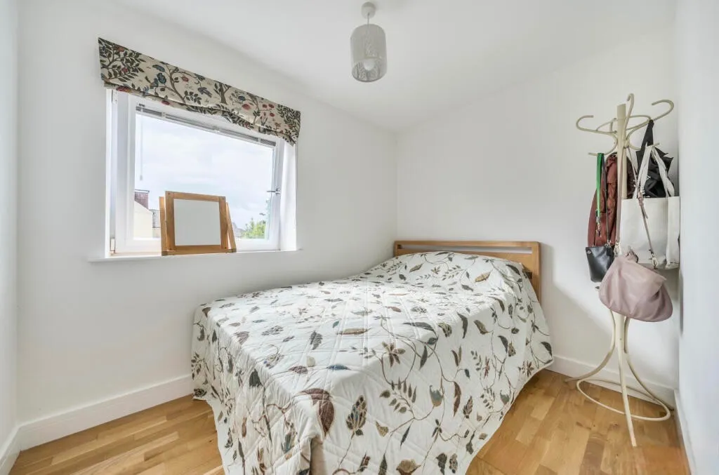 Victoria Road, Swindon, SN1, photo 8